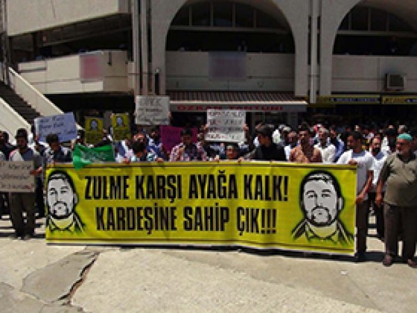 Mersin'de PKK ve uzantılarına lanet yağdı