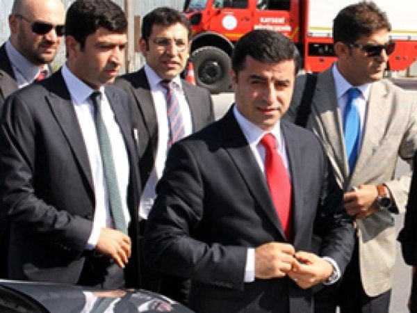 Demirtaş'a 2 koruma polisi verildi
