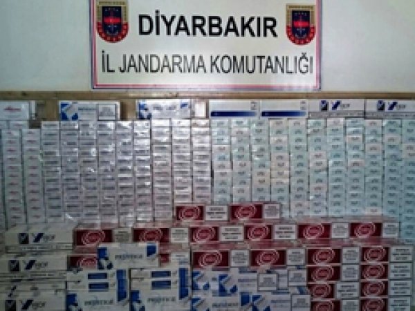 Diyarbakır'da 50 bin paket sigara yakalandı