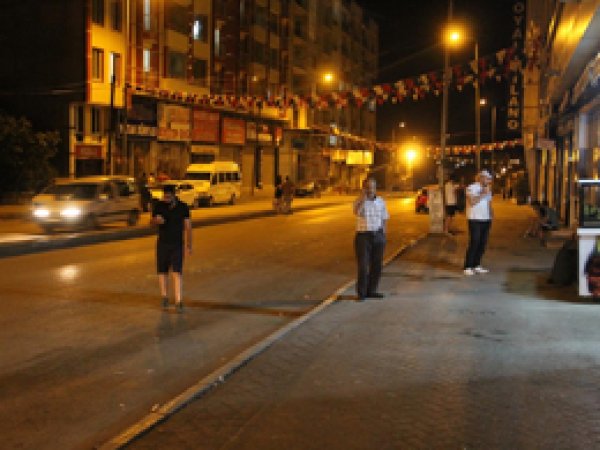 Vanlılar sahura depremle uyandı