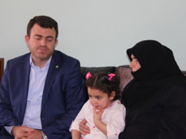 HÜDA PAR heyeti yusufilerin ailelerini ziyaret etti