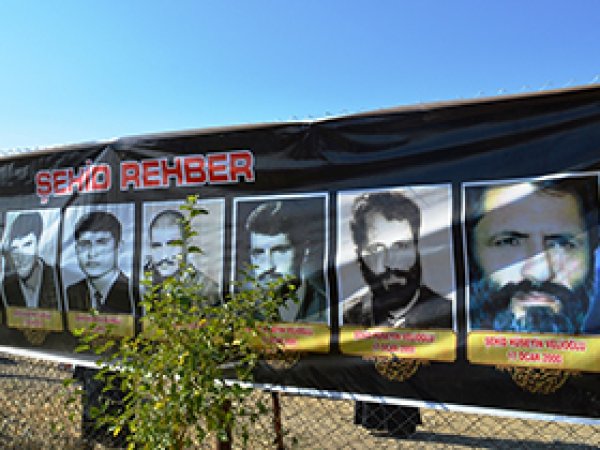 İslam şehitlerin fotoğraf sergisine yoğun ilgi