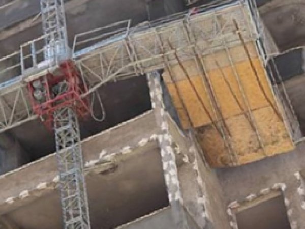 İnşaat iskelesi çöktü: 2 ölü 4 yaralı