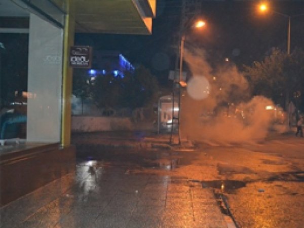 Tatvan'da Polis lojmanlarına saldırı