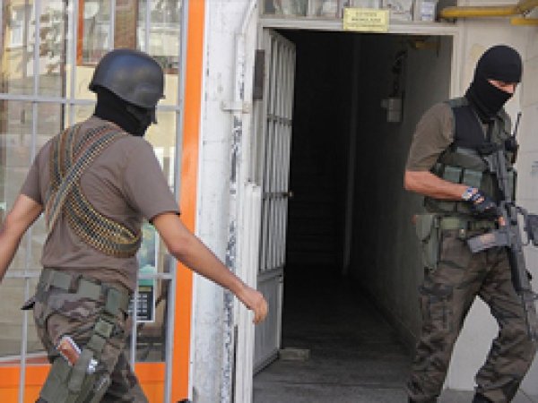 Hakkari'de PKK'li 8 kişi gözaltına alındı