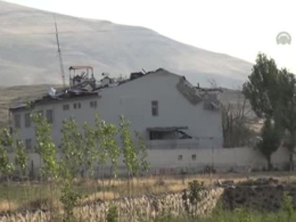 Ağrı'da jandarma karakoluna intihar saldırısı