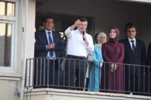 Başbakan Davutoğlu Ceylanpınar’da halka seslendi