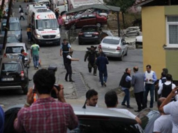 ABD konsolosluğuna ateş açıldı