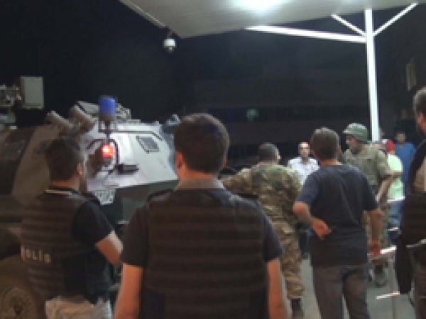 Köye saldıran  PKK'lilerden 2’si yakalandı