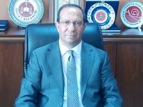 Danıştay üyesi intihar etti