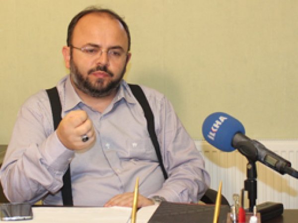 'Halk kaygılı ve geleceğe güvenle bakamıyor'
