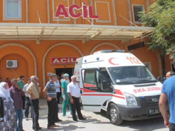 Benzin yüklü TIR alev aldı: 2 yaralı