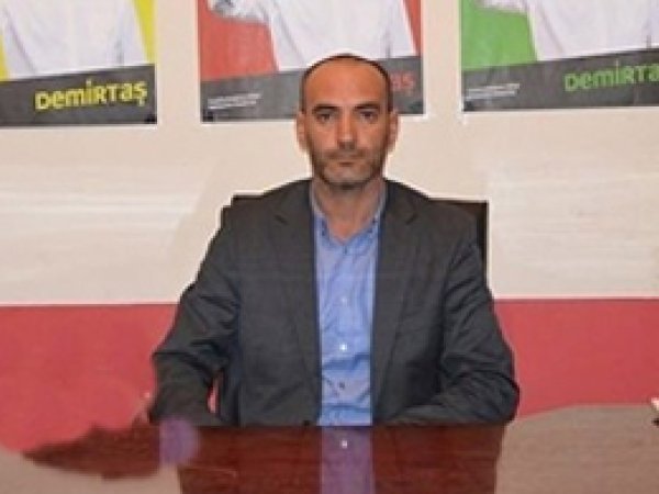 HDP'li başkan dağa PKK'lı götürürken yakalandı