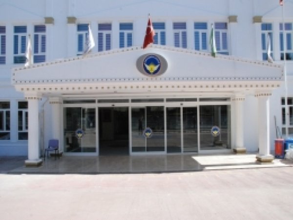 Özel okulda başörtü yasağı iddiası