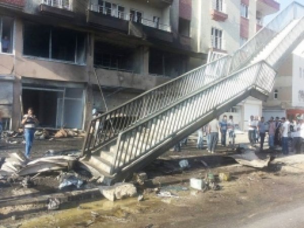 Saldırının tahribatı gün ağarınca ortaya çıktı