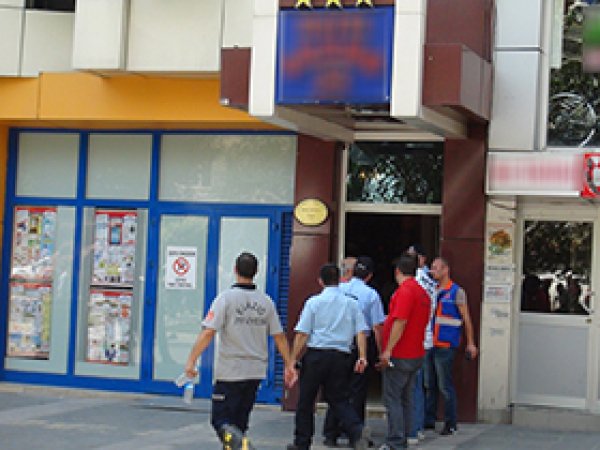 Elazığ'da patlama: 3 yaralı