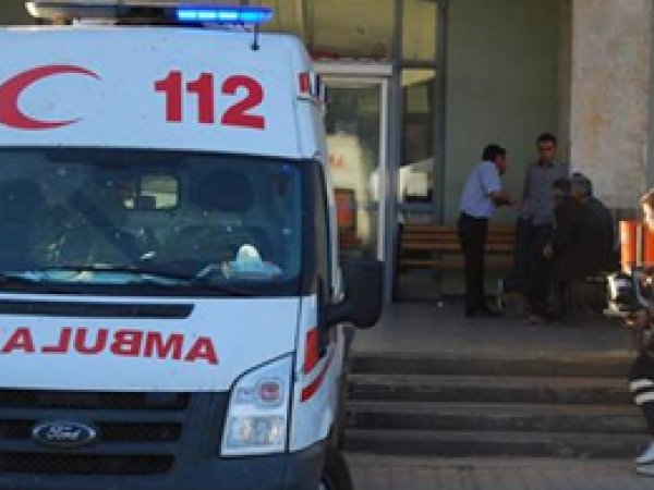 Kamyonetin altında kalan çocuk yaşamını yitirdi