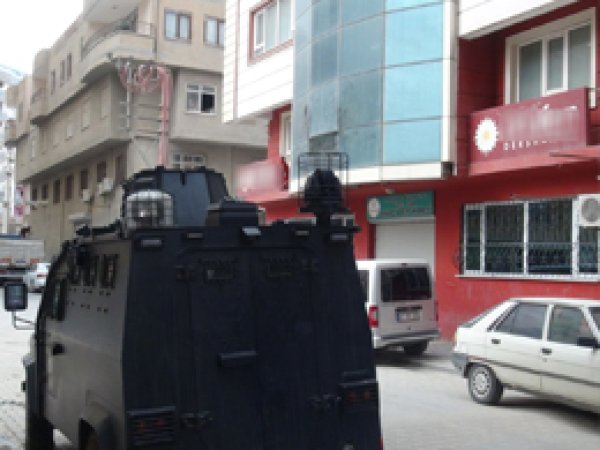 Mardin'de dershane ve okullara operasyon