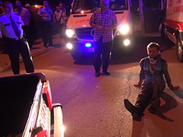 Kocaeli Körfez'de kaza: 3 yaralı