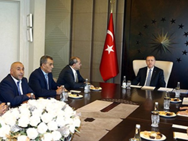 Erdoğan, İsrail meclisi üyeleriyle görüştü