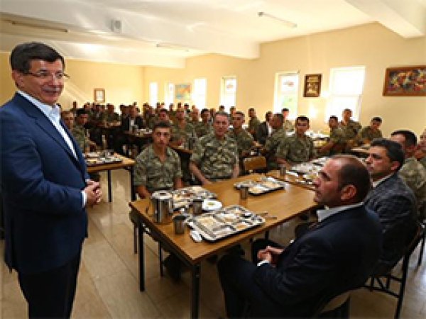 Başbakan Dağlıca ve Yüksekova’da