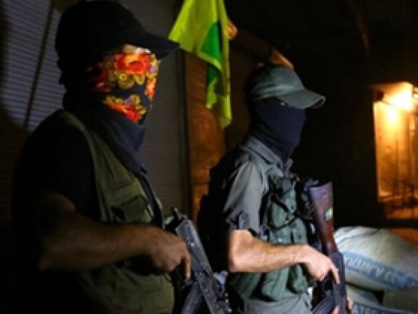 PKK’li çeteler dindar aileyi ablukaya aldı