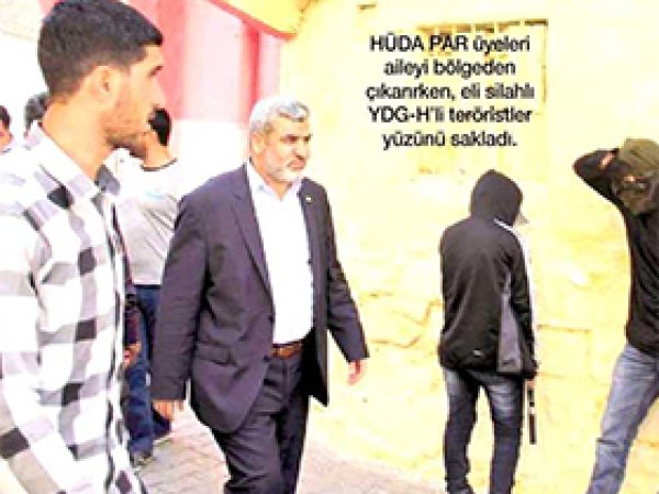 Barikata karşı çıkan vatandaşa bomba