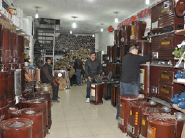 Soğuklar soba satıcılarının yüzünü güldürdü