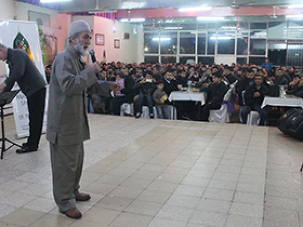 'İslam Ümmeti dağlar gibi silah yığıyor'