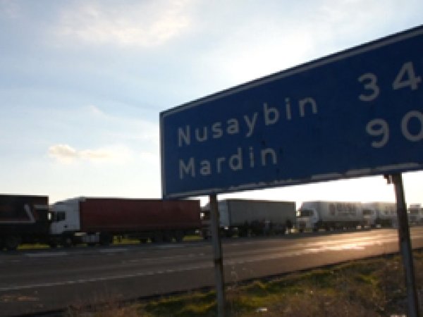 TIR kuyruğu 30 km'yi buldu