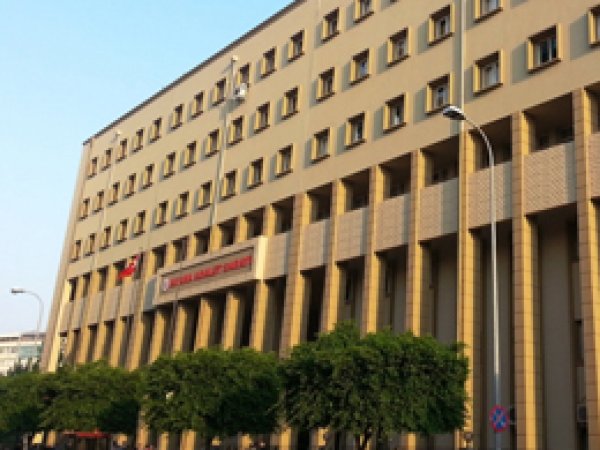 FETÖ operasyonunda 3 kişi tutuklandı