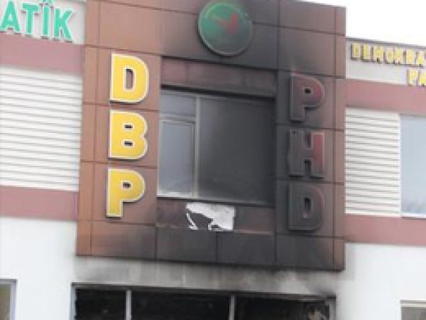 Çınar’da DBP binası yakıldı