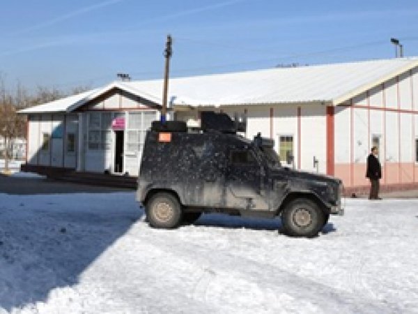 PKK anaokuluna patlayıcı attı