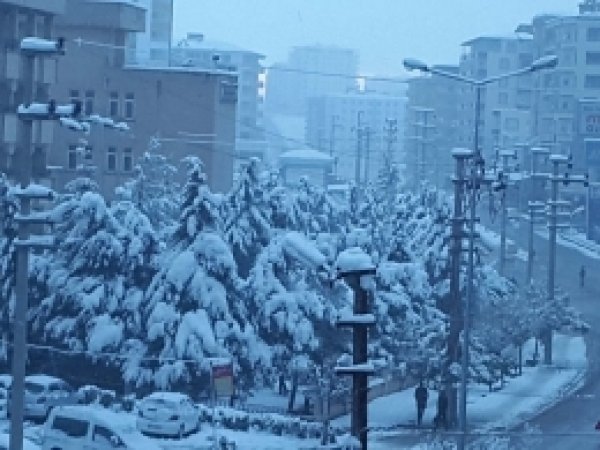 Silvan'da 30 köy yolu kapalı