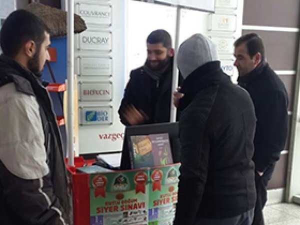 Tatvan'da siyer sınavı standına yoğun ilgi