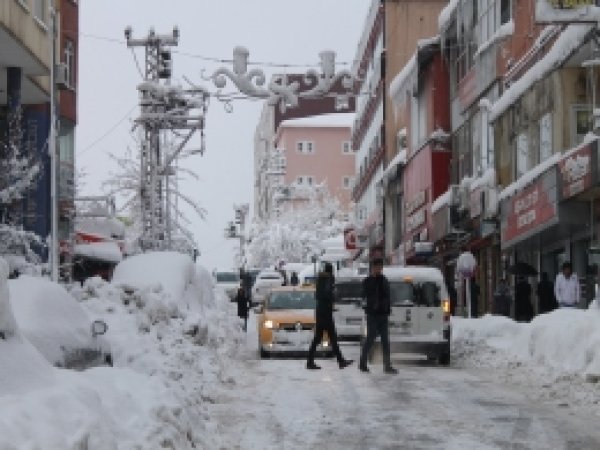 Siirt'te 170 köy yolu ulaşıma kapandı