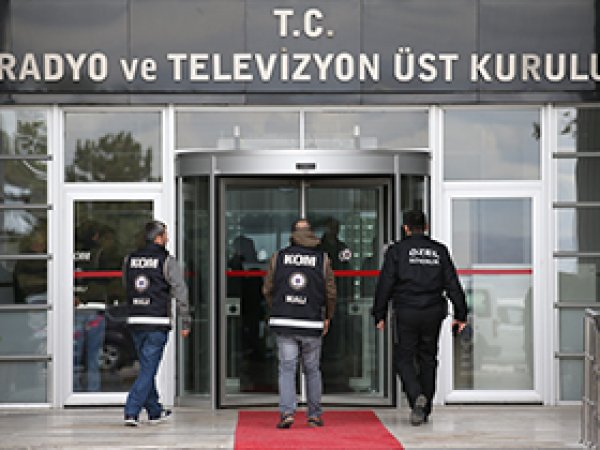 RTÜK'e FETÖ operasyonu: 21 gözaltı
