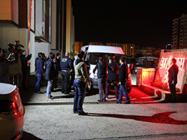 Demirtaş adliyeye götürüldü