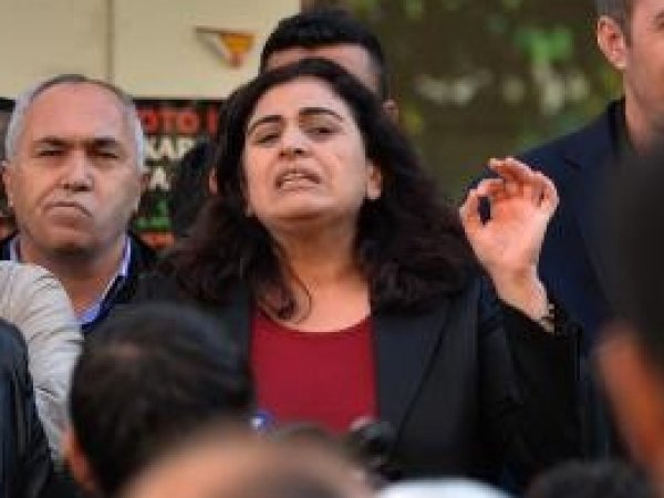 DBP'li Tuncel'in çağrısıyla bombalar patladı