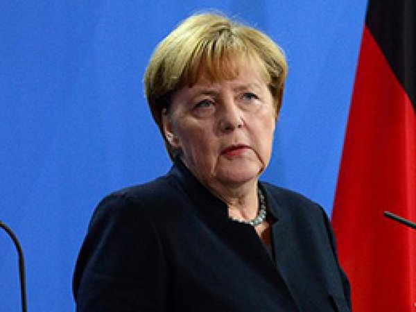 Merkel'den HDP ile ilgili açıklama