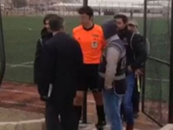 Hakeme maçta FETÖ'den gözaltı
