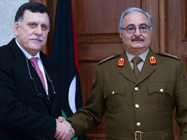 Libyalı General Hafter Cezayir'de