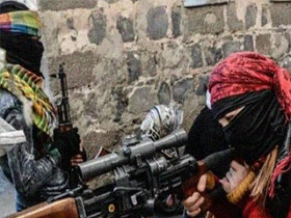 Cizre'de Sırp uyruklu keskin nişancılar