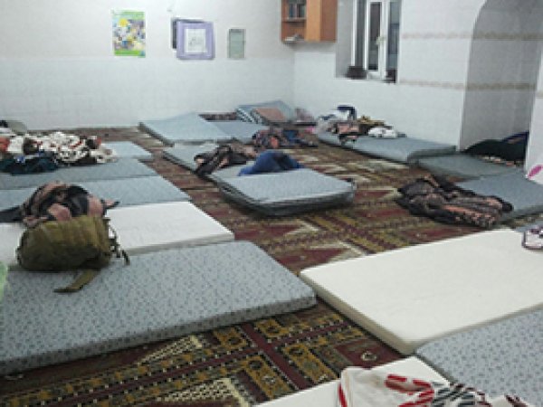 HDP'liler Camiyi otel gibi kullanmış