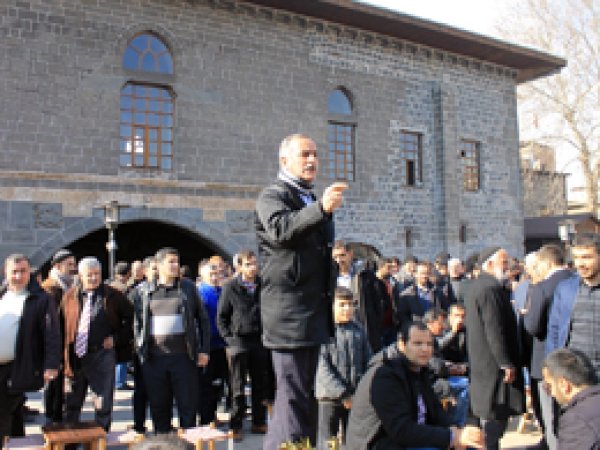 Halk, Hükümet ve PKK'ye tepkili