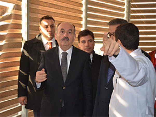 Sağlık Bakanı Müzezzinoğlu Cizre'de