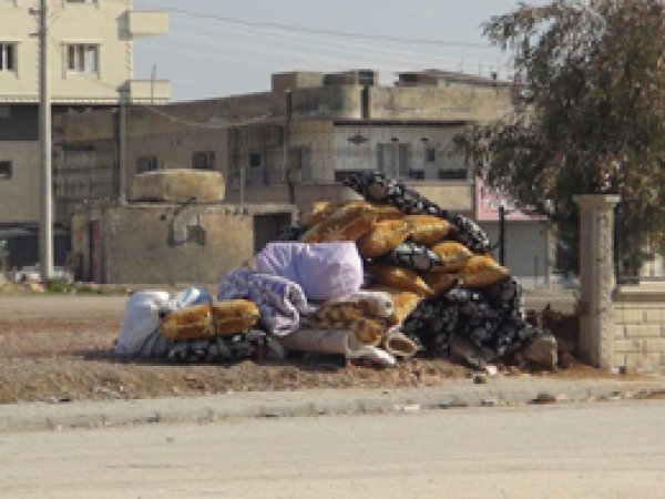Nusaybin'de halk evlerini terk ediyor