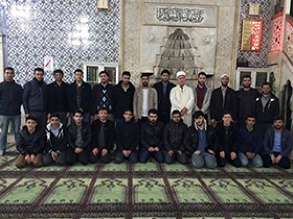 İdeal Gençlik Sabah Namazında buluştu