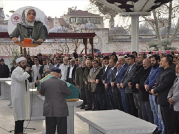 Kamile Şahin Hakk'ın rahmetine kavuştu