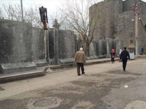 Diyarbakır Valiliğinden beton blok açıklaması